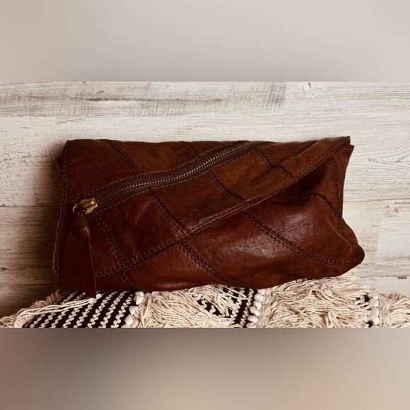 Lucky Brand Italian Leather Lamb Leather Foldover Clutch Bag - So Soft!! - Picture 14 of 16